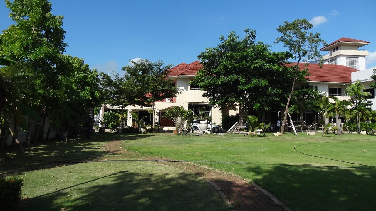 Asias Boutique Club /The Homestays Rangsit Esterno foto