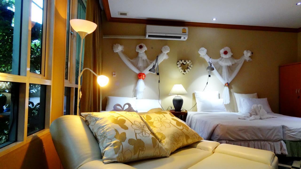 Asias Boutique Club /The Homestays Rangsit Esterno foto