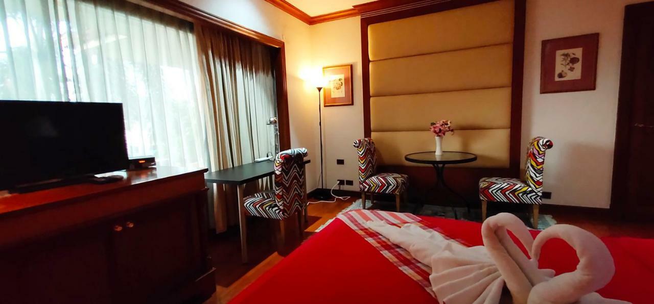 Asias Boutique Club /The Homestays Rangsit Esterno foto