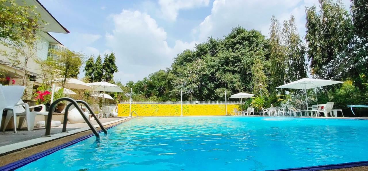 Asias Boutique Club /The Homestays Rangsit Esterno foto